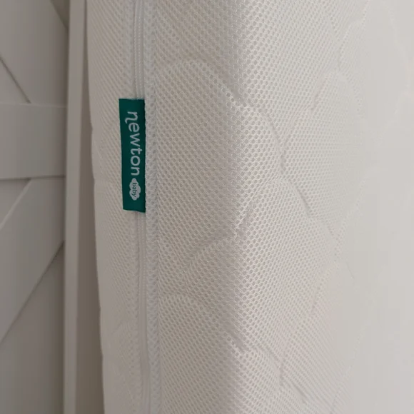 Newton Baby Mattress New - Picture 2 of 5